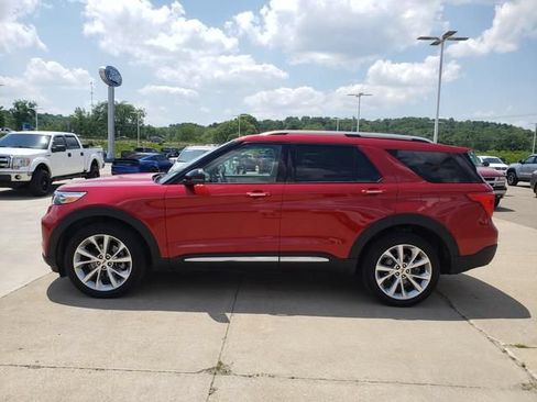 Used 2023 Ford Explorer Platinum w/ Technology Package AWD/4WD image 9