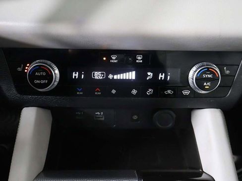 Used 2022 Mitsubishi Outlander SEL image 49