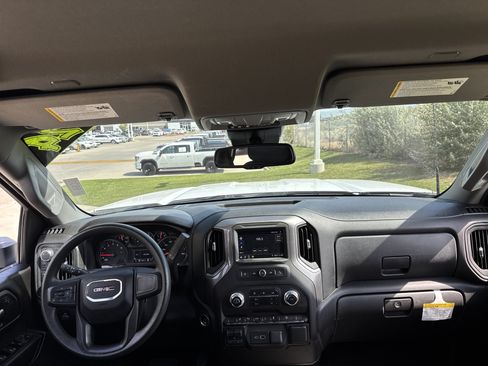 Used 2024 GMC Sierra 2500 Pro w/ 1SA Pro Safety Plus Package AWD/4WD image 15