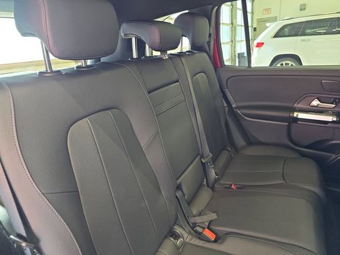 New 2026 Mercedes-Benz GLB 250 GLB 250 image 12