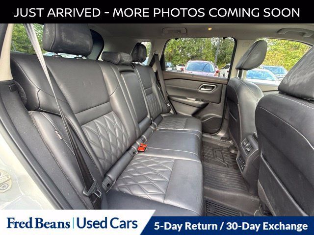 Certified 2021 Nissan Rogue Platinum AWD/4WD image 12