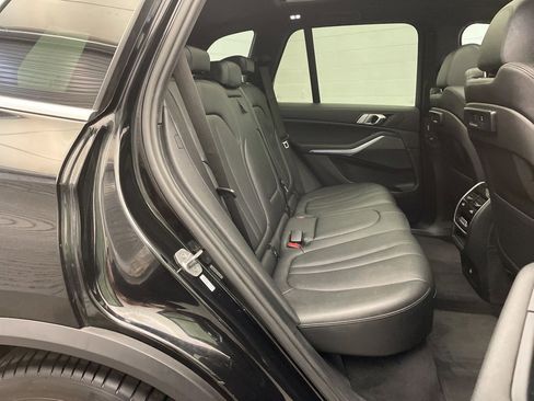 Used 2022 BMW X5 sDrive40i w/ Parking Assistance Package image 29