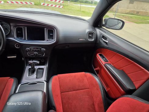 Used 2020 Dodge Charger Scat Pack RWD image 31