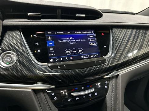 Certified 2024 Cadillac XT6 Premium Luxury w/ Technology Package AWD/4WD image 11