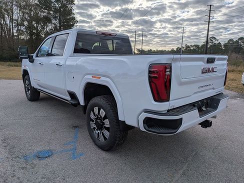 New 2026 GMC Sierra 2500 Denali w/ Denali Reserve Package image 6