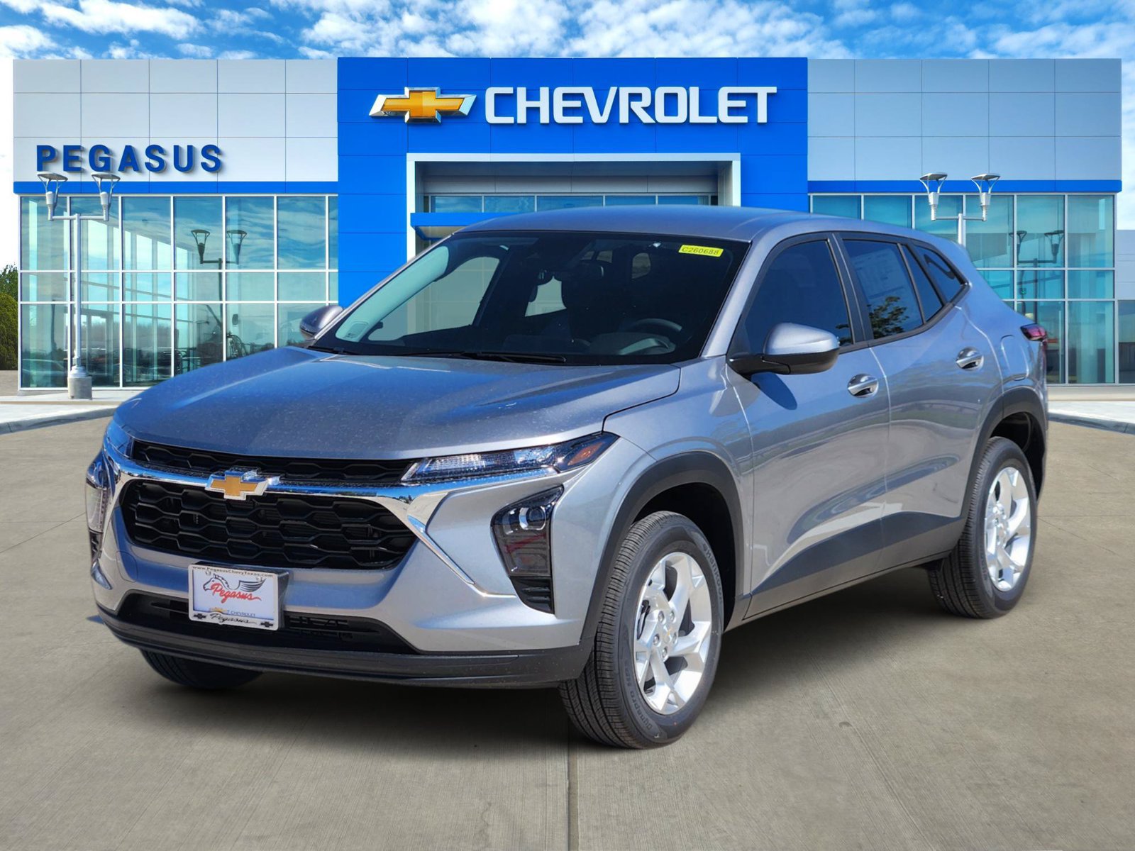 New 2026 Chevrolet Trax LS w/ LS Convenience Package FWD image 2