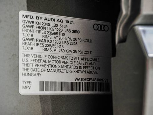 Used 2025 Audi Q3 2.0T Premium AWD/4WD image 42