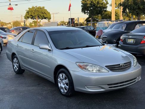 Used 2003 Toyota Camry LE image 9