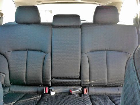 Used 2012 Subaru Outback 2.5i w/ Alloy Wheel Pkg image 28