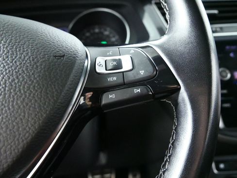 Used 2021 Volkswagen Tiguan SE R-Line AWD/4WD image 28