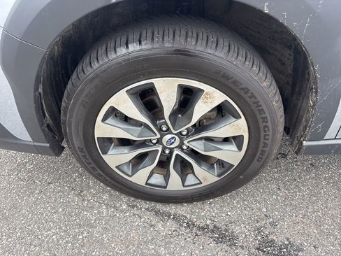 Used 2024 Subaru Outback Limited AWD/4WD image 11