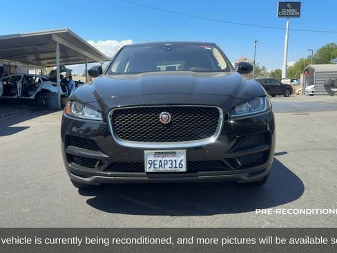 Used 2020 Jaguar F-PACE AWD/4WD image 2