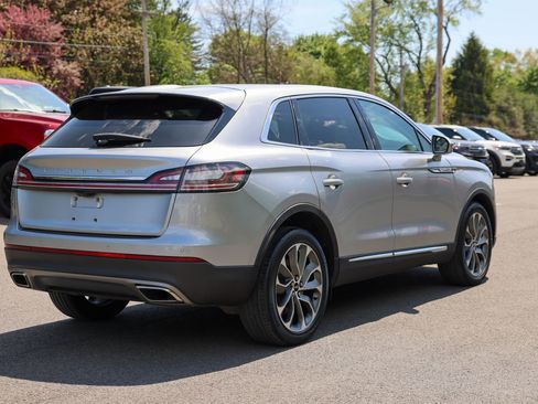 Used 2023 Lincoln Nautilus Reserve AWD/4WD image 5