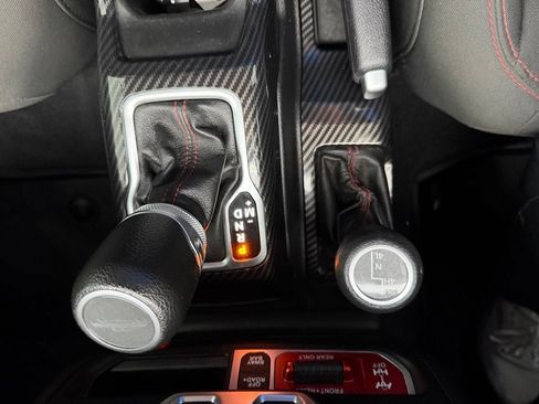 Used 2020 Jeep Gladiator Rubicon AWD/4WD image 23