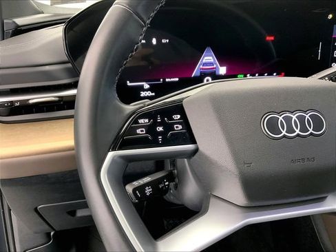Certified 2025 Audi Q5 Premium Plus w/ Premium Plus AWD/4WD image 13