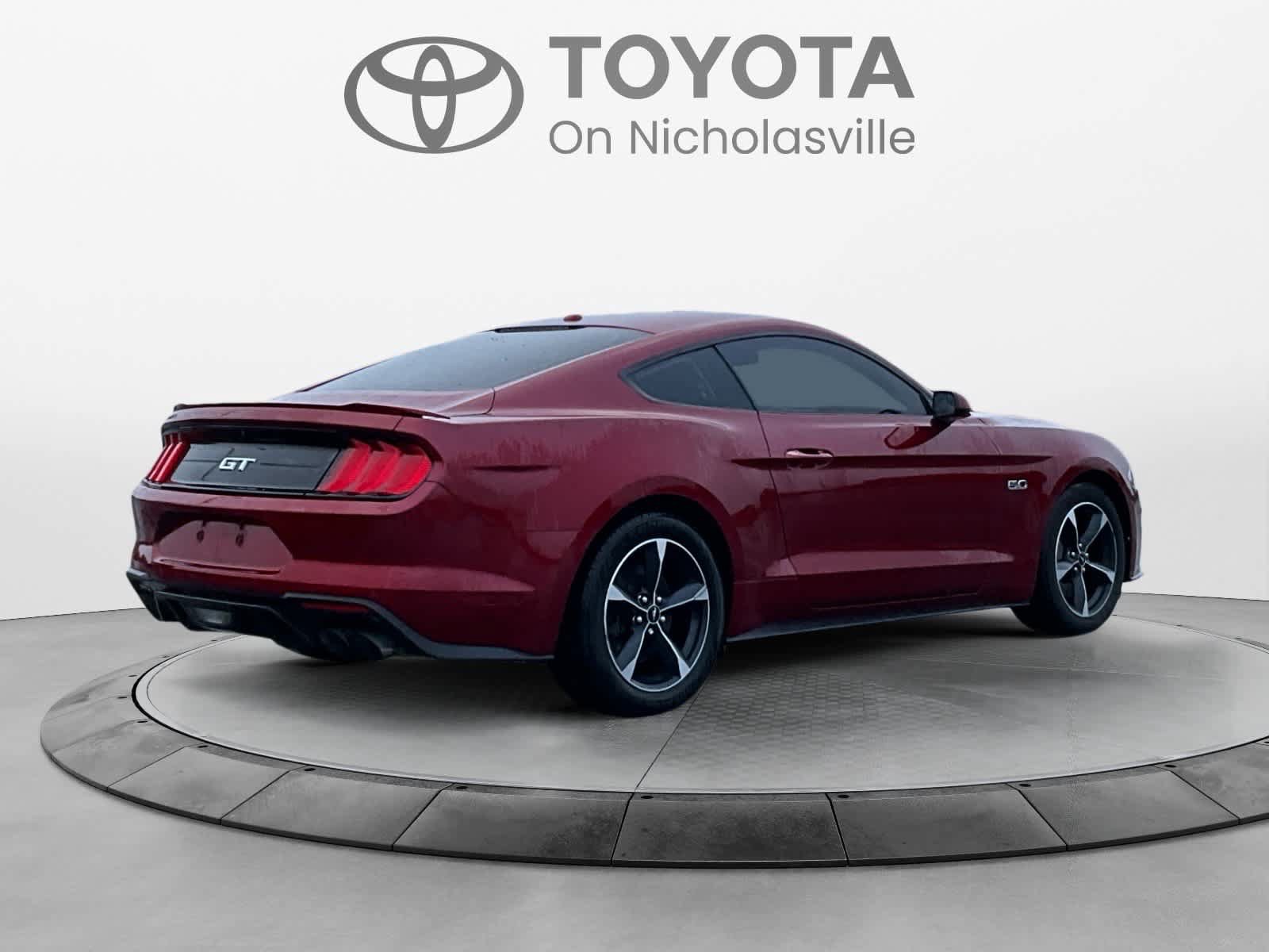 Used 2019 Ford Mustang GT RWD image 5