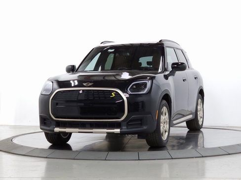 New 2025 MINI Cooper Countryman SE image 3