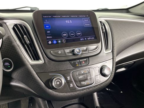 Used 2020 Chevrolet Malibu LS image 28