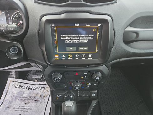 Used 2023 Jeep Renegade Latitude image 15