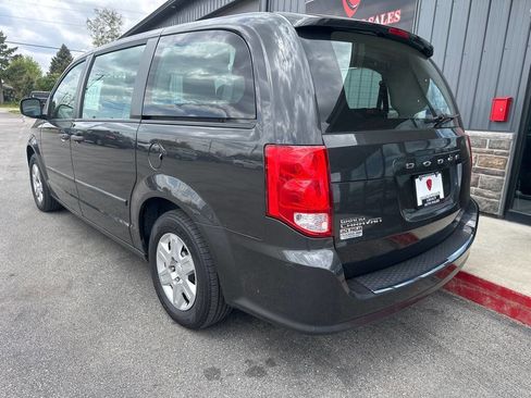 Used 2012 Dodge Grand Caravan American Value Package FWD image 3
