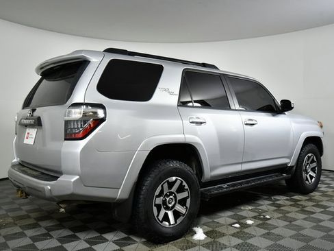 Used 2020 Toyota 4Runner TRD Off-Road Premium image 10