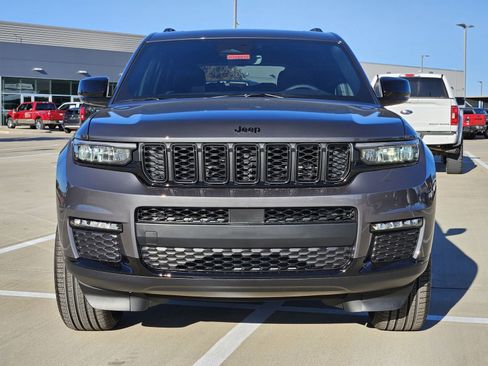 New 2025 Jeep Grand Cherokee L Limited image 6