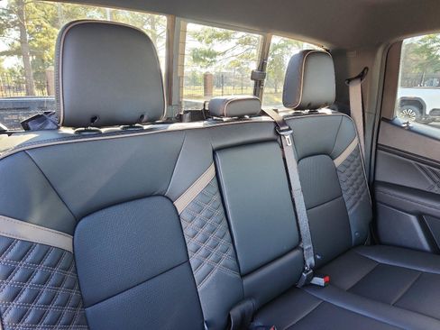 Certified 2023 GMC Canyon Denali image 8