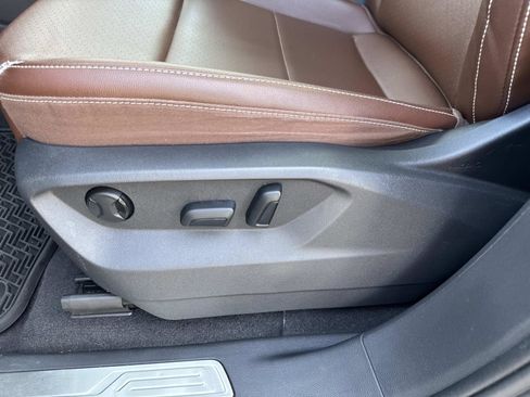 Certified 2022 Volkswagen Atlas SE image 16