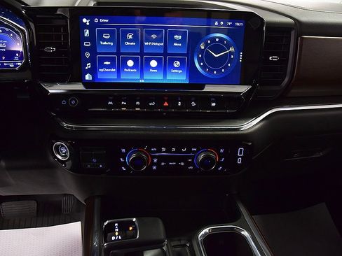 Used 2024 Chevrolet Silverado 1500 High Country w/ Z71 Off-Road Package image 26