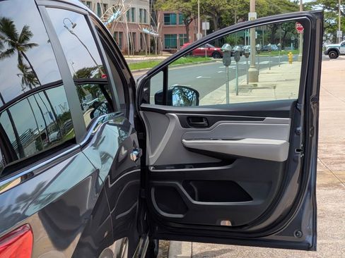 Used 2019 Honda Odyssey EX-L image 10