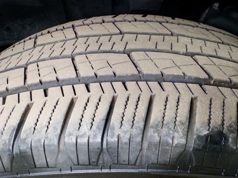 Used 2022 Ford F150 Lightning Platinum AWD/4WD image 42