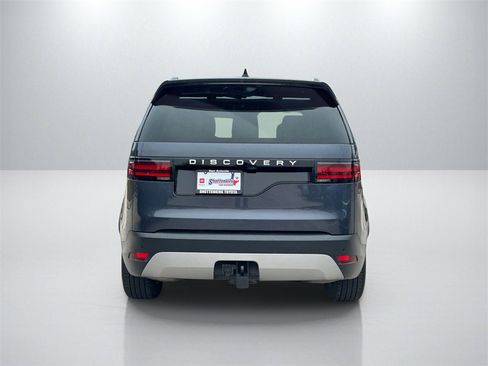 Used 2024 Land Rover Discovery S image 6
