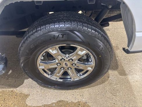 Used 2022 Ford F150 XLT w/ Equipment Group 302A High image 13