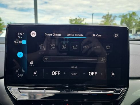 Certified 2023 Volkswagen ID.4 Pro S Plus AWD/4WD image 21