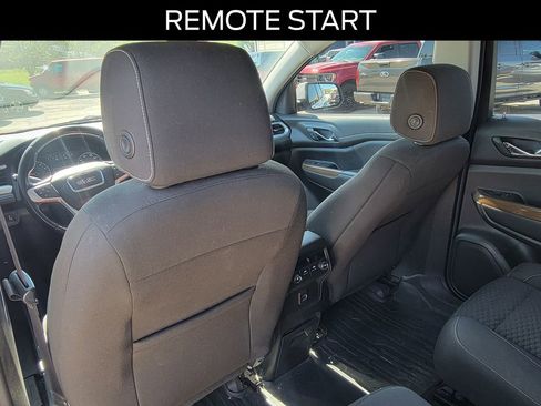 Used 2019 GMC Acadia SLE FWD image 13