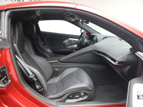 Used 2021 Chevrolet Corvette Stingray Preferred Cpe w/ Battery Protection Package RWD image 17