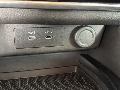 Used 2024 Nissan Rogue S AWD/4WD image 21