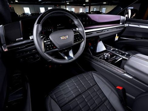 Used 2025 Cadillac Escalade V image 24