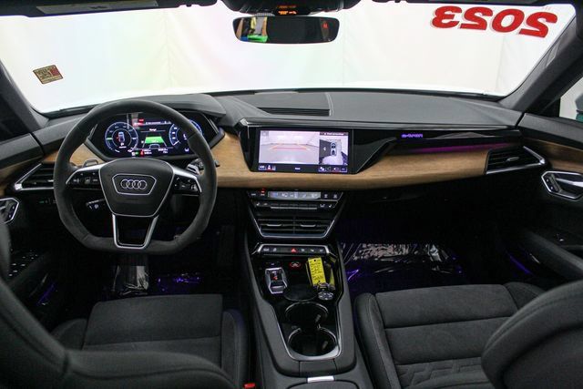 Used 2023 Audi e-tron GT Prestige w/ Prestige Package AWD/4WD image 28