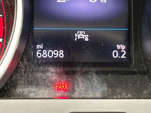 Used 2021 Volkswagen Tiguan SE image 8