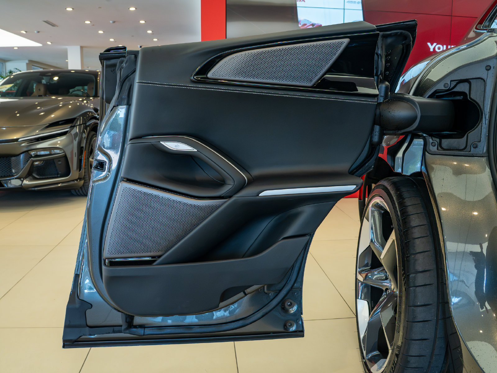 Used 2024 Ferrari Purosangue AWD/4WD image 29