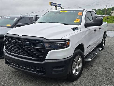 Used 2025 RAM 1500 Tradesman AWD/4WD image 2