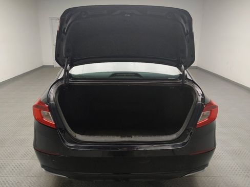 Used 2019 Honda Accord LX image 29