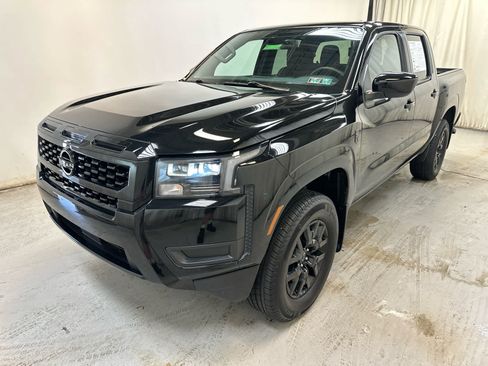 Certified 2026 Nissan Frontier SV w/ All-Weather Content Package AWD/4WD image 9