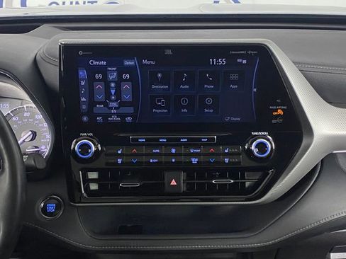 Used 2022 Toyota Highlander Platinum image 17
