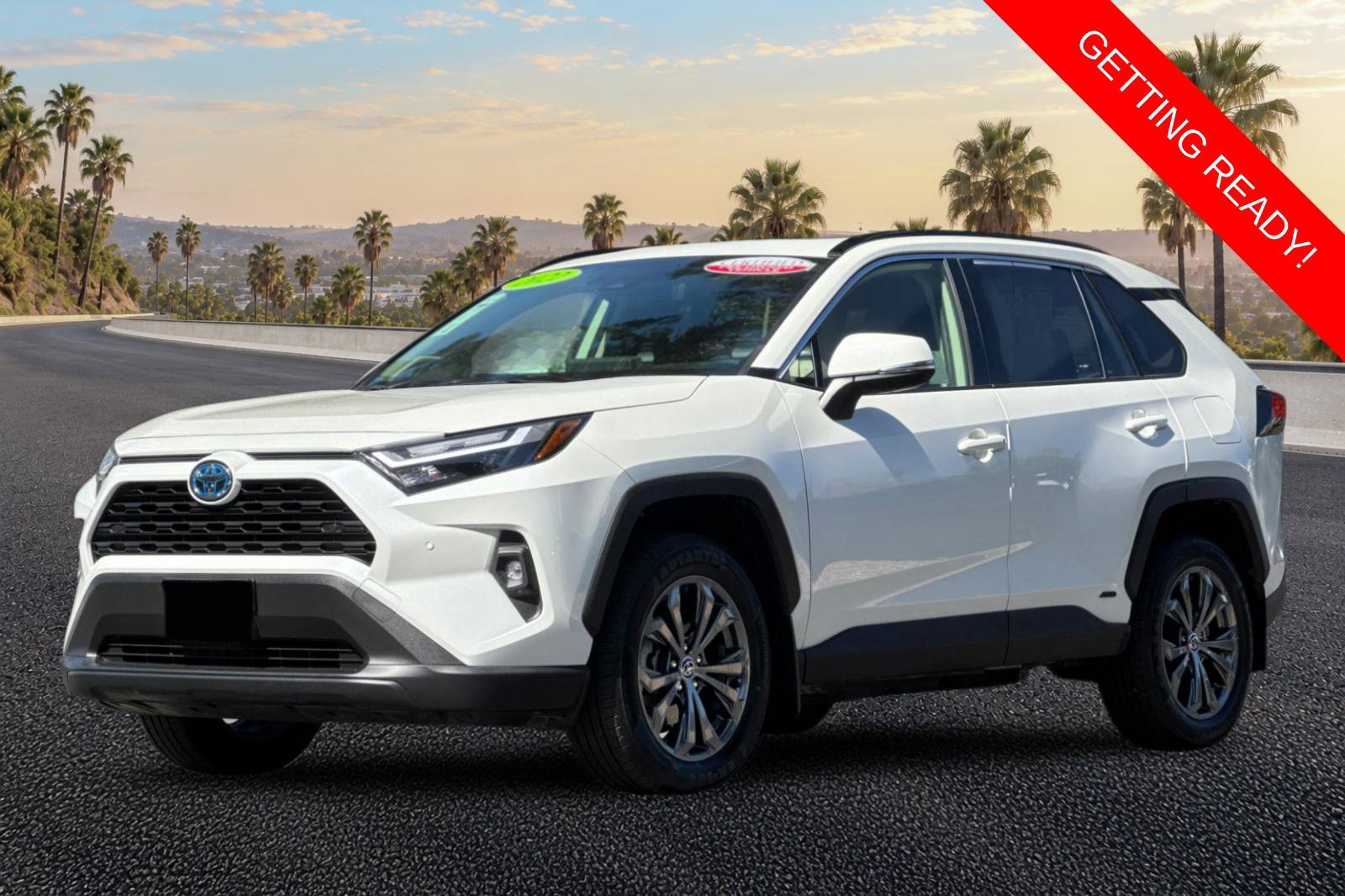 Used 2022 Toyota RAV4 XLE Premium AWD/4WD image 9
