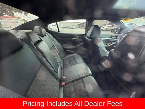 Used 2019 Nissan Maxima SR w/ Premium Package FWD image 4