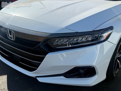 Used 2022 Honda Accord Sport image 9
