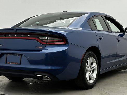 Used 2022 Dodge Charger SXT image 7