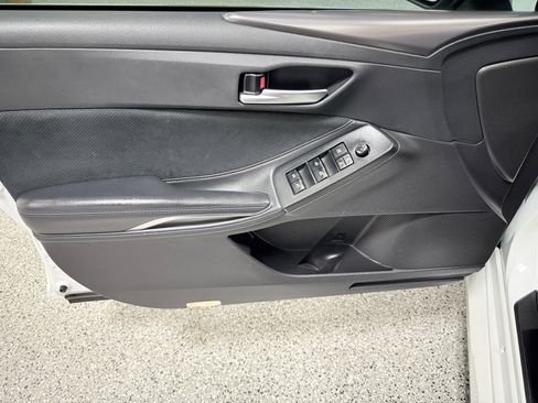 Used 2019 Toyota Avalon XSE image 10